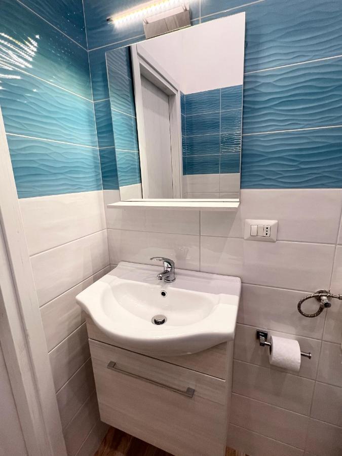 Airport Luxury Rooms Неаполь Экстерьер фото