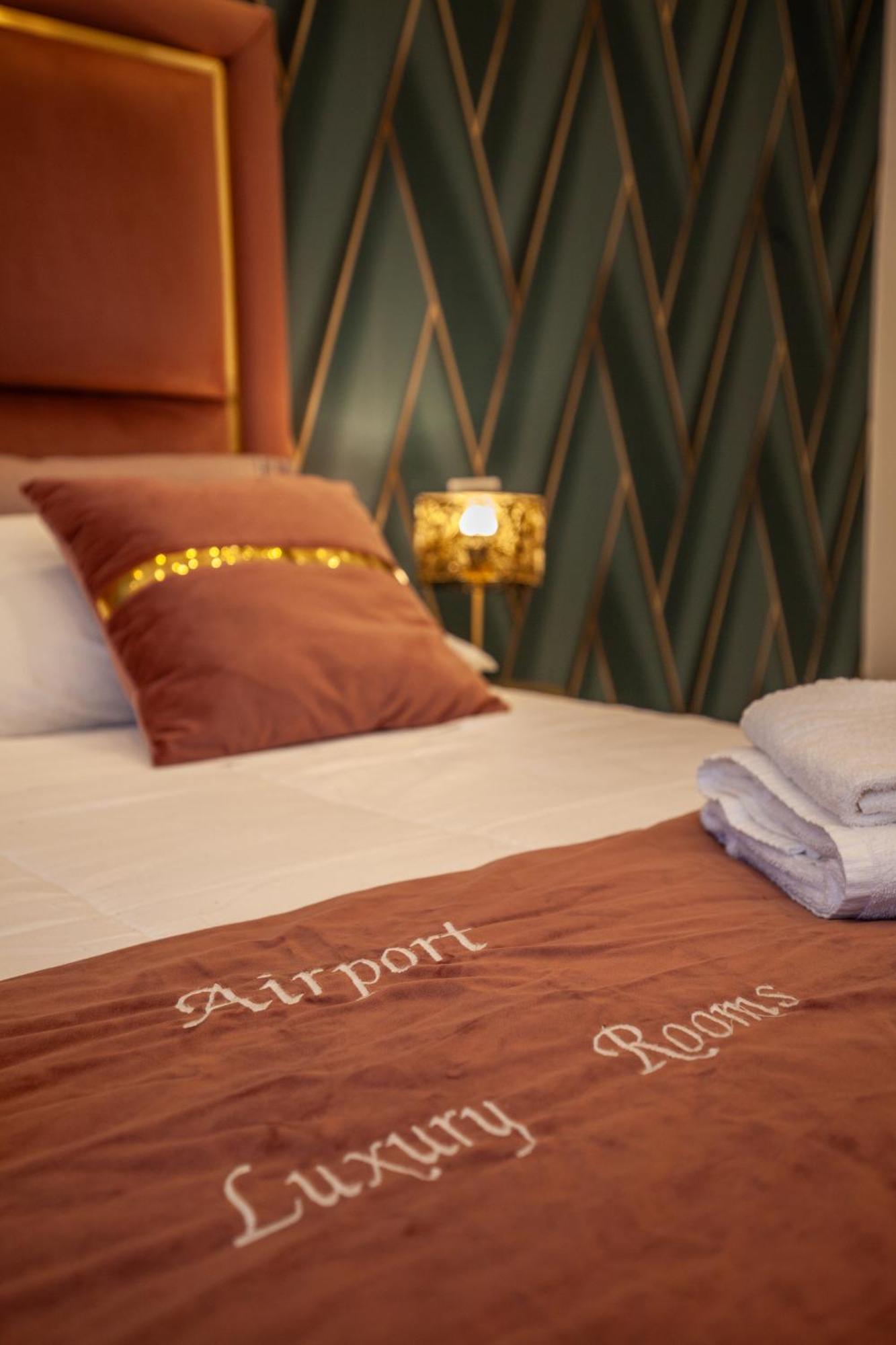 Airport Luxury Rooms Неаполь Экстерьер фото